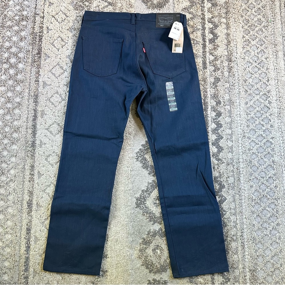 Levi’s Blue 501 Shrink To Fit 33x30 NWT